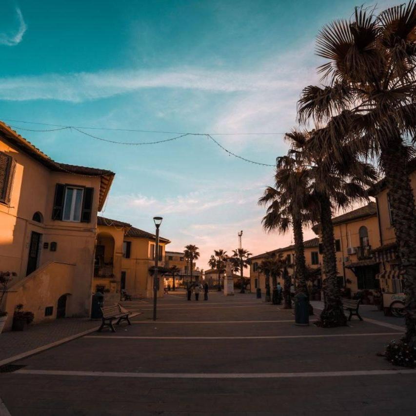 Roma Al Mare! Le Comete Del Borghetto Лидо ди Остия Екстериор снимка
