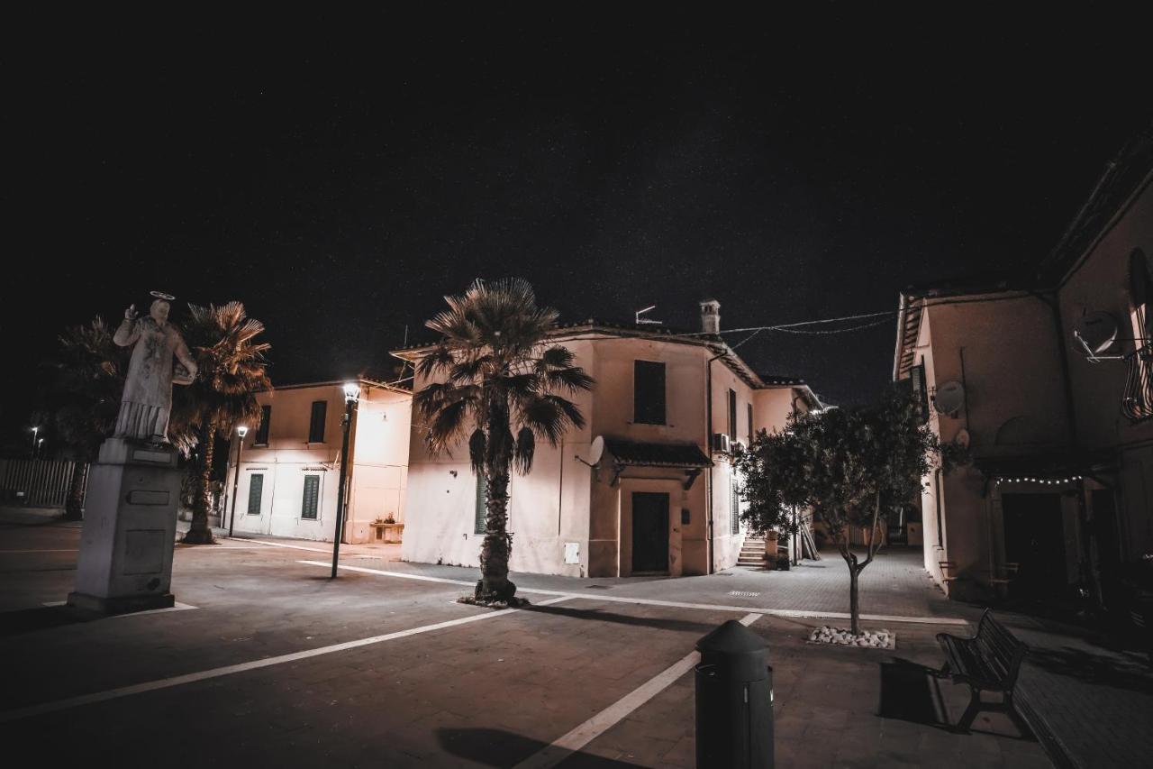 Roma Al Mare! Le Comete Del Borghetto Лидо ди Остия Екстериор снимка